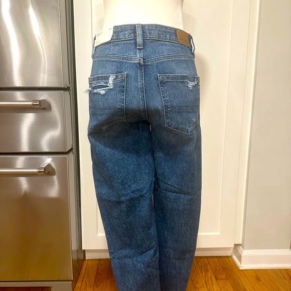 NWT American Eagle Highest Rise Mom Jean - Picture 5 of 13